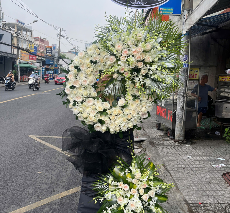 Kệ hoa viếng tang 08
