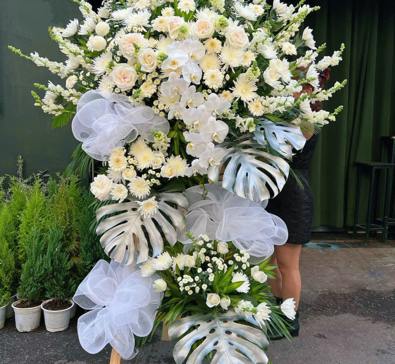 Hoa viếng 32