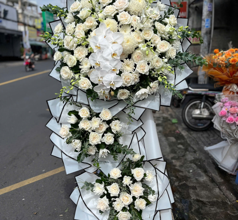 Kệ viếng 54