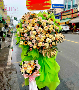 Hoa khai trương