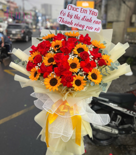Hoa tốt nghiệp 16