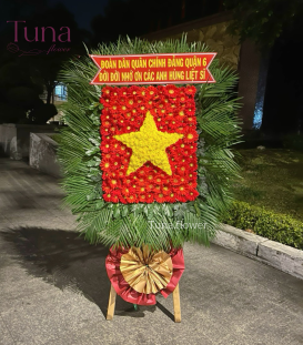 Vòng hoa Lá cờ Việt Nam - 03