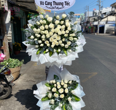 Kệ viếng hồng trắng 62