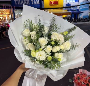 Bó hoa hồng trắng 01-93