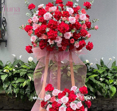 Kệ chúc mừng 10-04