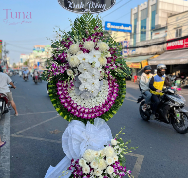 Kệ viếng 58