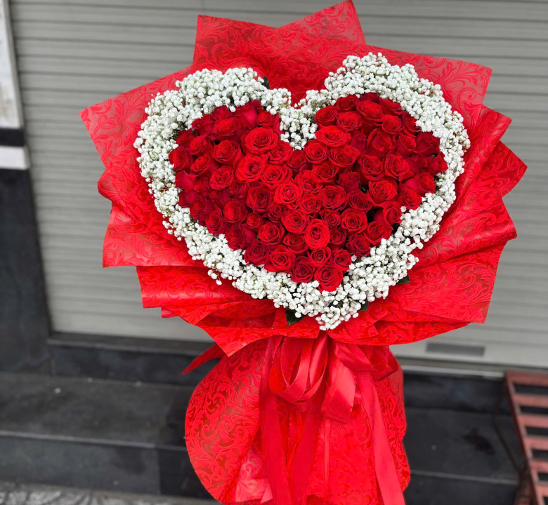 Bó hoa hồng hình trái tim